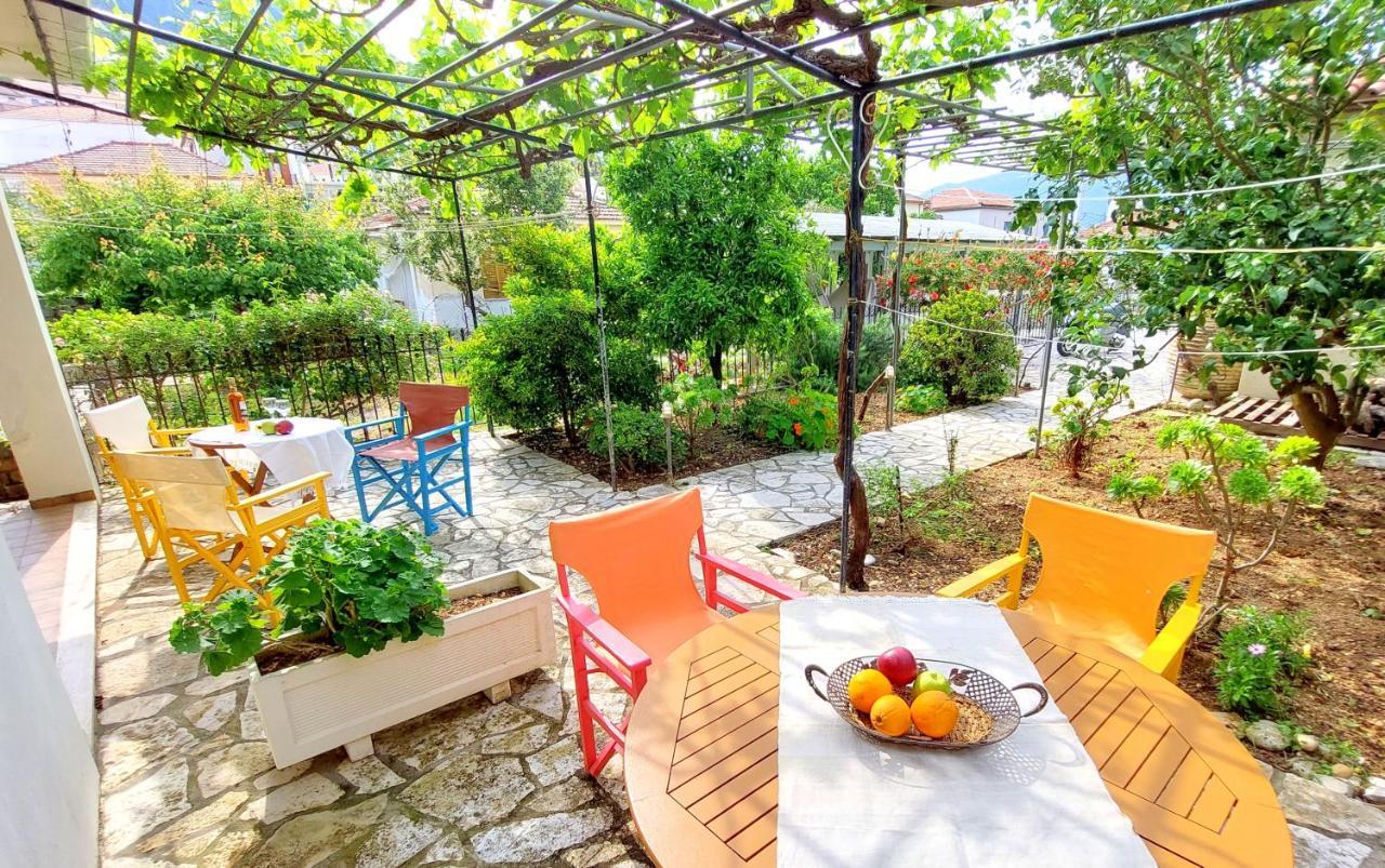 Lourantos Studios & Apartments Vathy  Exterior foto